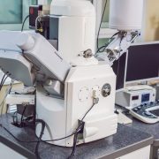 Aplicações da MEV na Caracterização de Superfícies Poliméricas