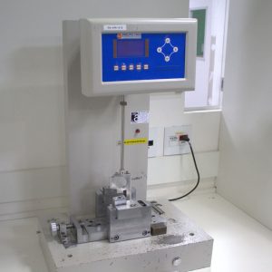 Comparação das técnicas de ensaio de impacto Izod e Charpy em polímeros