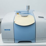 Fundamentos da Espectroscopia FTIR: Uma introdução detalhada aos princípios básicos da espectroscopia FTIR