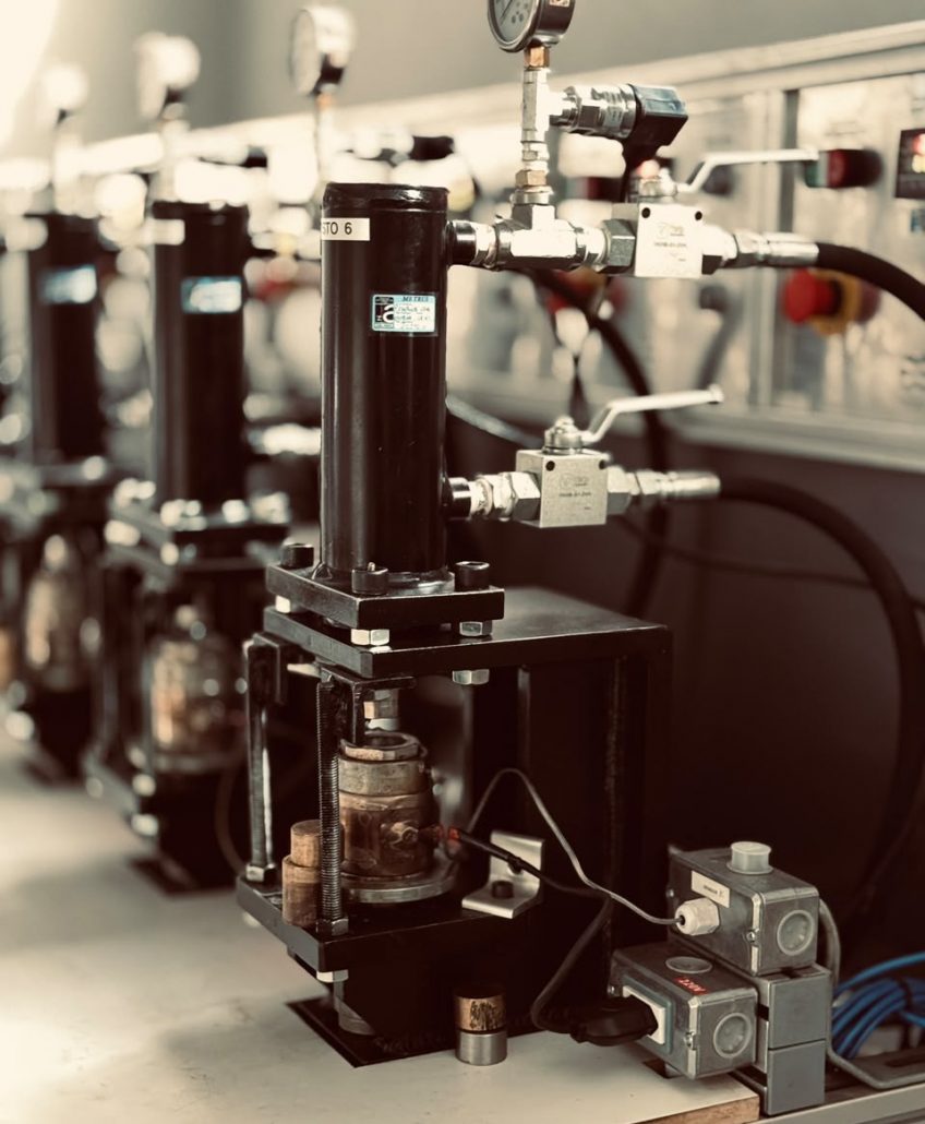 Ensaio de Compressão Triaxial e Fluência