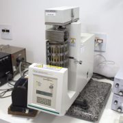 Determinação da Estabilidade Térmica de Polímeros sob Diferentes Atmosferas por TGA