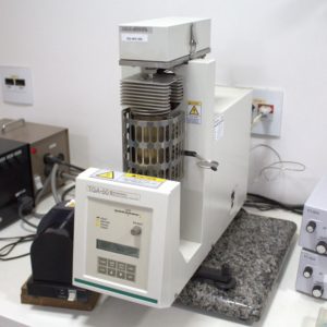 Determinação da Estabilidade Térmica de Polímeros sob Diferentes Atmosferas por TGA