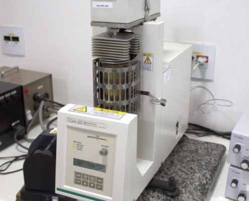 Determinação da Estabilidade Térmica de Polímeros sob Diferentes Atmosferas por TGA
